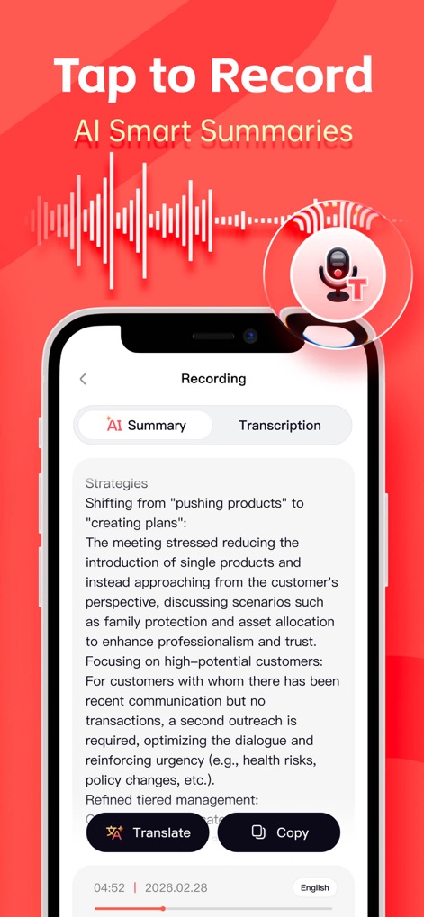 AI Voice Translate:Translator - Esta tela foca nos resumos inteligentes de IA, apresentando uma transcrição de reunião com pontos-chave e o ícone de microfone acompanhado de uma forma de onda.