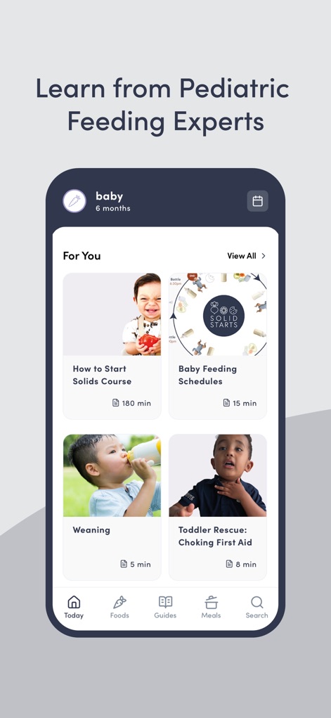 Solid Starts: Baby First Foods - Esta sección "For You" organiza cursos esenciales, como el de "How to Start Solids", y guías visuales sobre temas críticos como "Toddler Rescue: Choking First Aid", proporcionando información valiosa a los padres.