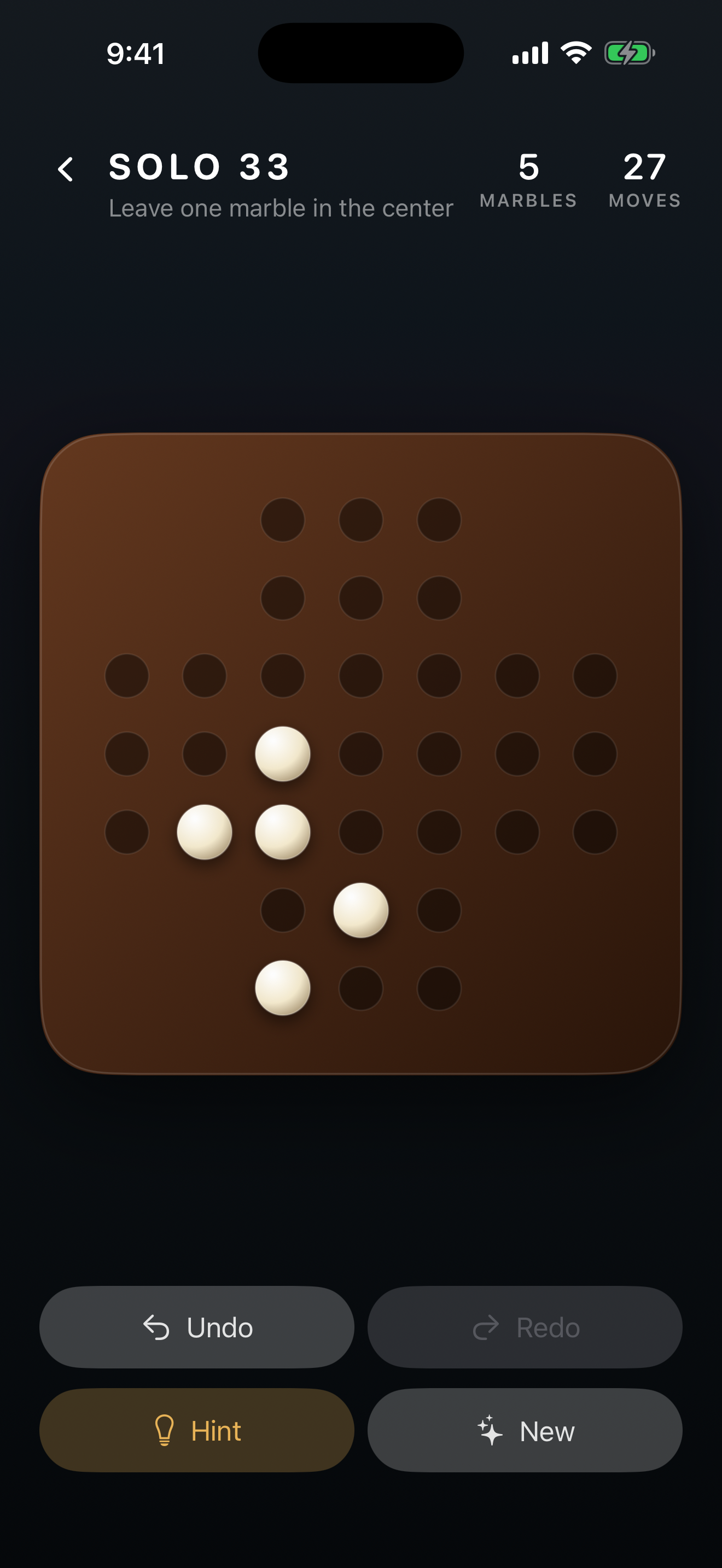 Solo 33 - Peg Solitaire screenshot 3