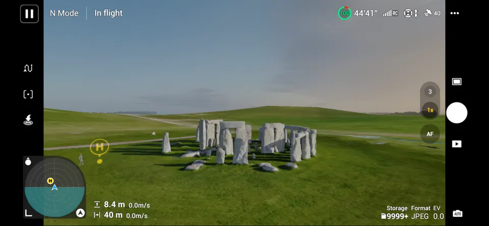 Screenshot von DJI Simulator auf dem iPhone 4
