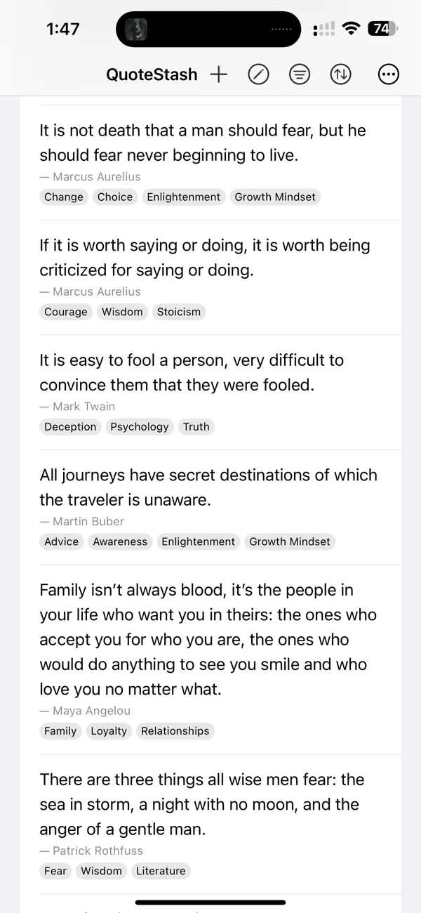 #1. QuoteStash (iOS) Ved: Aaron McCarthy