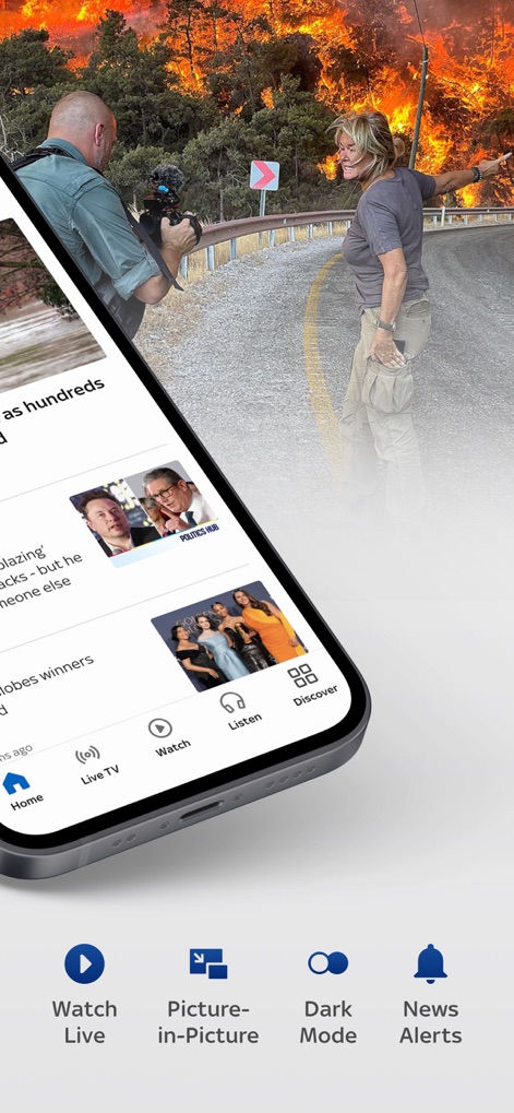 Sky News: Breaking, UK & World - Cette capture met en évidence la barre de navigation intuitive en bas de l'écran et l'accès direct aux podcasts et vidéos à la demande, facilitant l'exploration du contenu par les utilisateurs.