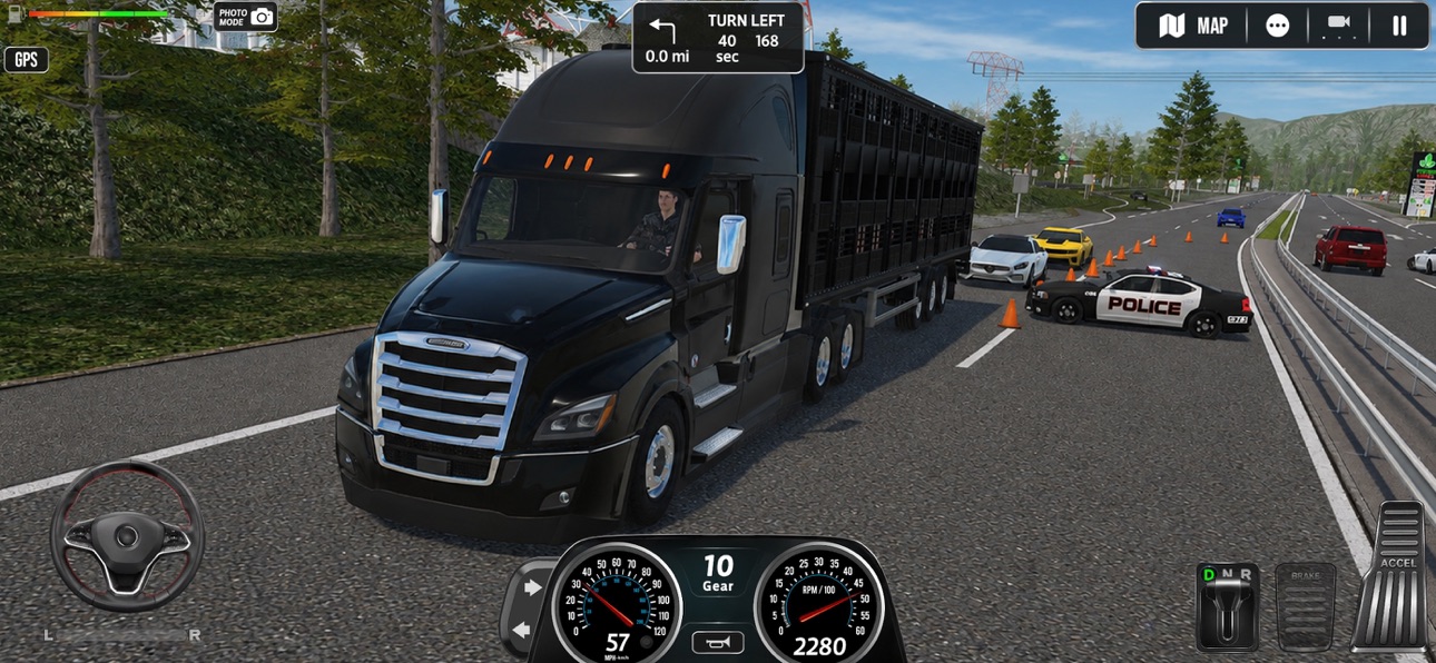 Screenshot 2 of THUNDERSTRUCK Truck Simulator