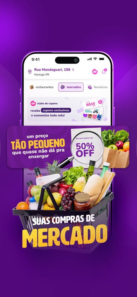 aiqfome: delivery de tudo - Os usuários podem navegar pela aba 'mercados', onde um cesto de compras visualmente completo com frutas e vegetais ilustra a conveniência de fazer compras de supermercado.