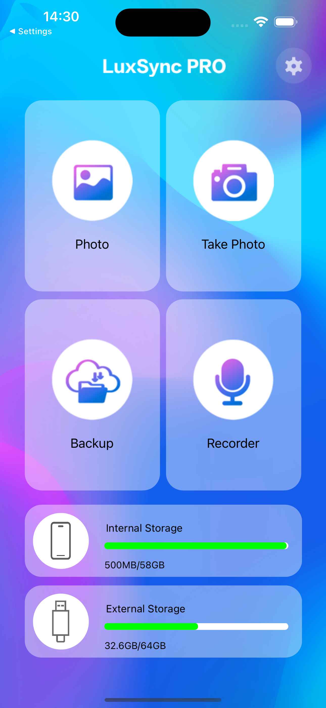 LuxSync PRO
