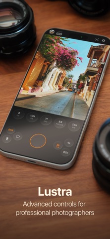 Lustra - Professional Camera screenshot