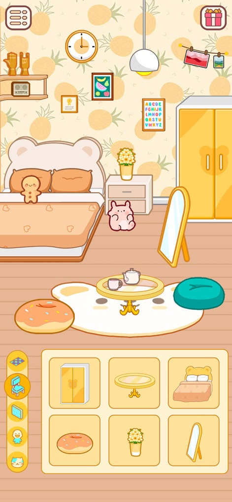 Love Home: Cute Life Sim Games - Nutzer können ihr Zuhause mit charmanten Möbeln gestalten und ihr Schlafzimmer mit anpassbaren Dekorationen wie dem Bärenbett und den Donut-Kissen ausstatten.