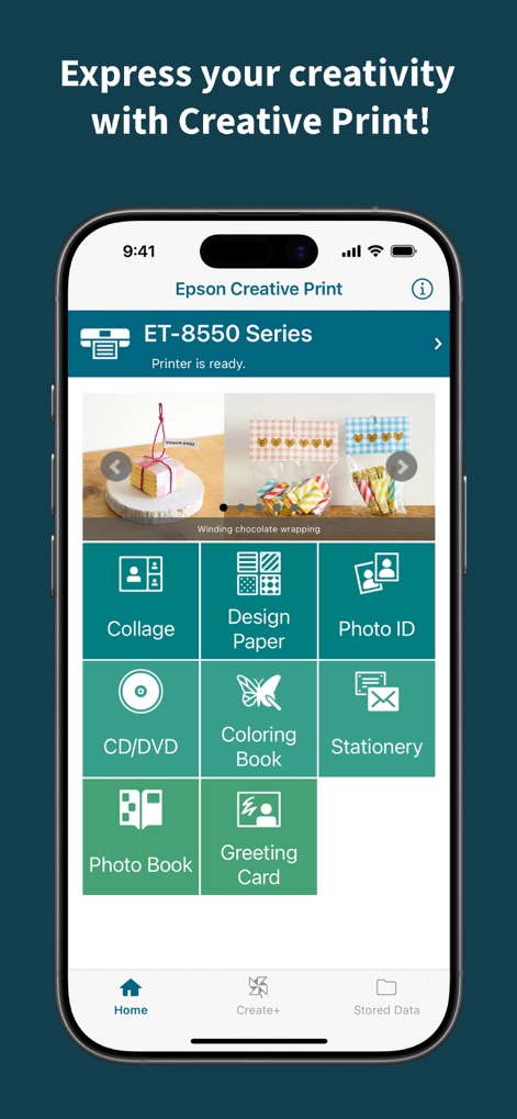 Epson Creative Print - L'app offre un accesso intuitivo a una vasta gamma di funzionalità creative, come la creazione di collage o la stampa su CD/DVD, evidenziando esempi di progetti completati nel banner superiore scorrevole.