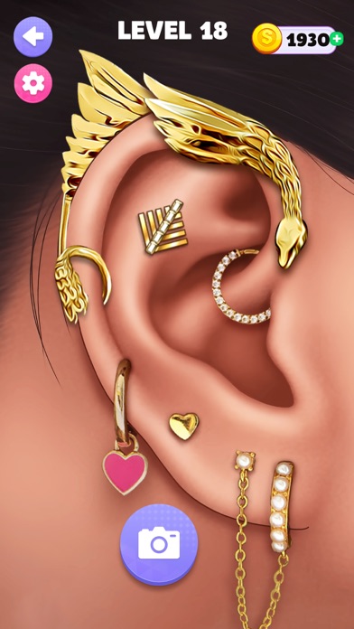 Ear Piercing & Tattoo Games Screenshot