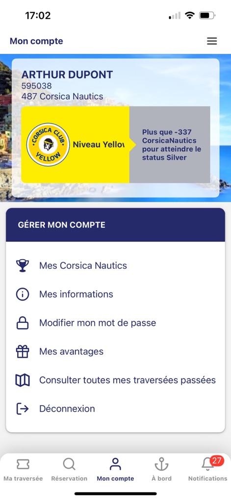 Corsica Ferries - The app provides a clear overview of a user's loyalty status, including their current 'Niveau Yellow' and the progress toward 'status Silver' within the Corsica Club program.