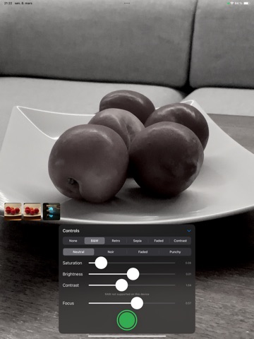Manual Focus Camera ipad screenshot 2