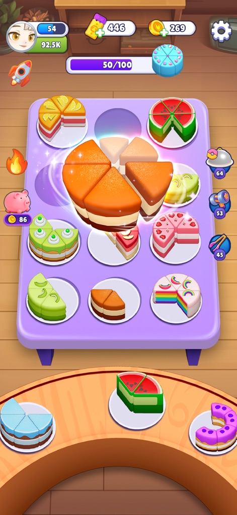 Cake Sort - Color Puzzle Game - Admire la culminación de los esfuerzos del jugador en un pastel de capas de naranja y beige finalizado, resaltado por un efecto de brillo mágico que celebra cada combinación exitosa, incentivando la creación de más recetas.