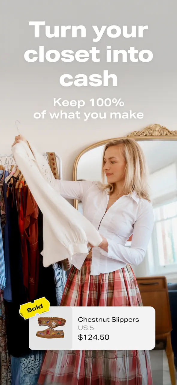 Une jeune femme prend une photo d'un vêtement pour le mettre en vente sur l'application Depop.