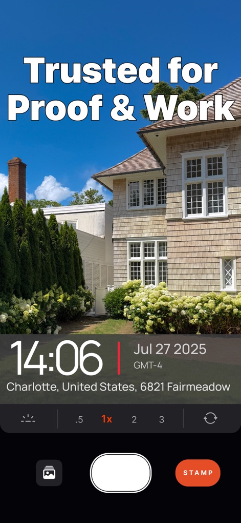 Timestamp Camera: Photo GPS - Esta captura enfatiza o uso do aplicativo como "Trusted for Proof & Work", mostrando a hora (14:06) e o endereço completo (Charlotte, 6821 Fairmeadow) perfeitamente integrados à foto.