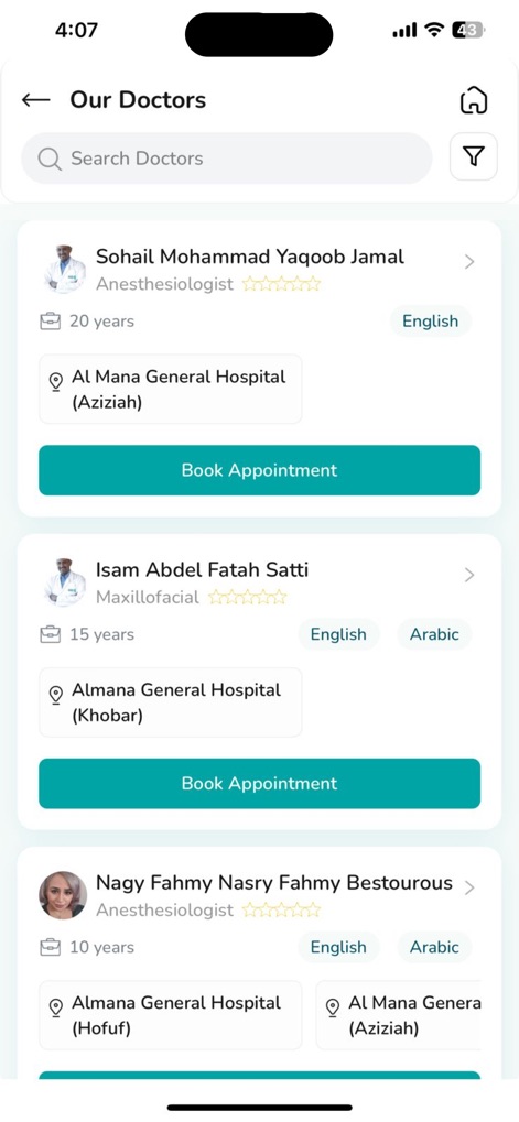 Almana | المانع - Die App bietet eine komfortable Arztsuche mit einer übersichtlichen Liste von Spezialisten und einem direkten 'Book Appointment'-Button für eine schnelle Terminvereinbarung.