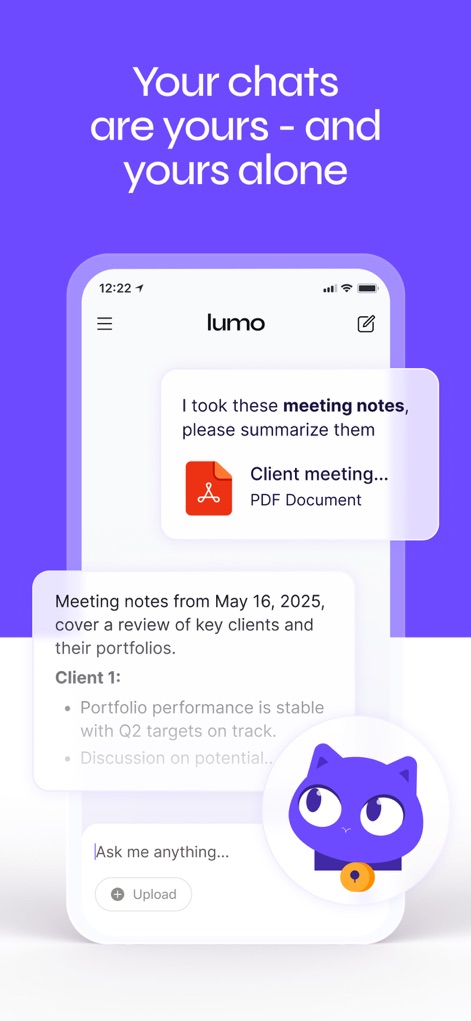 Lumo AI by Proton - Die Abbildung demonstriert die Fähigkeit der App, Inhalte aus PDF-Dokumenten zu verarbeiten und eine prägnante Zusammenfassung der Meeting-Notizen direkt im Chat zu liefern.