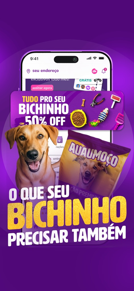aiqfome: delivery de tudo - O aplicativo não esquece dos animais de estimação, apresentando um cachorro feliz ao lado de um saco de ração 'AUAUMOÇO' e diversos acessórios coloridos, mostrando a variedade de produtos para pets.