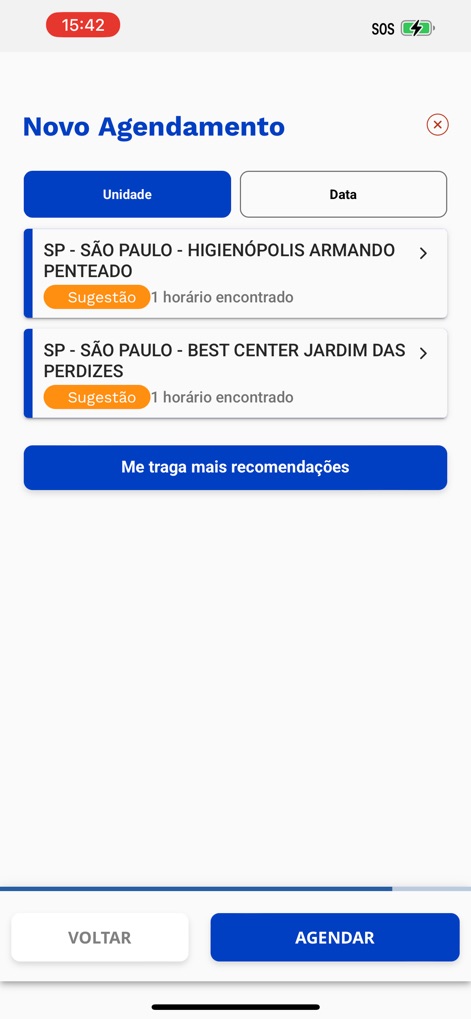 Espacolaser - The app intelligently suggests nearby units with available slots, providing 'Suggestion' tags to highlight convenient booking options.