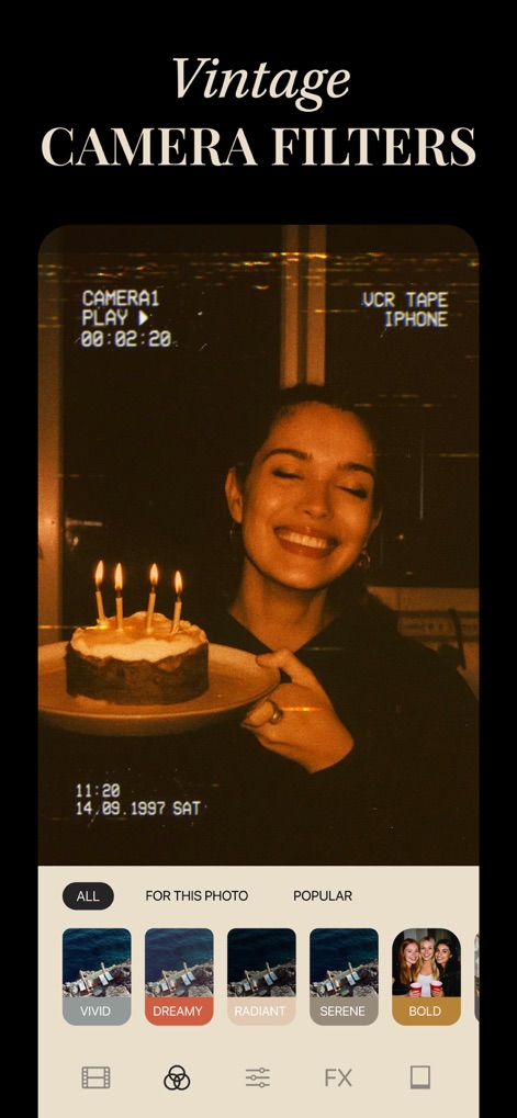 radcam ㅤ - Experience the authentic VHS vibe overlay and browse a wide array of curated filter options like 'Dreamy' and 'Radiant'.