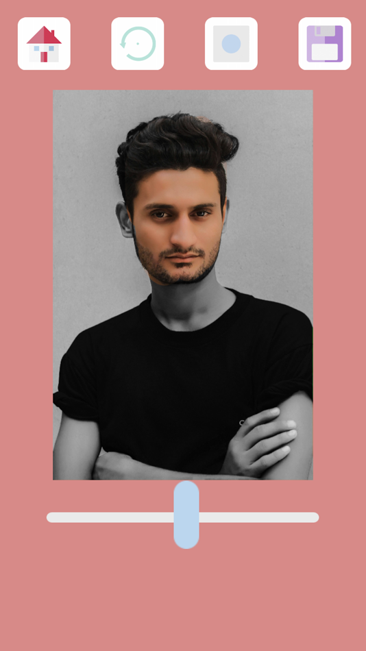 #3. Black & white photo editor (iOS) Podle: Alejandro Melero Zaballos