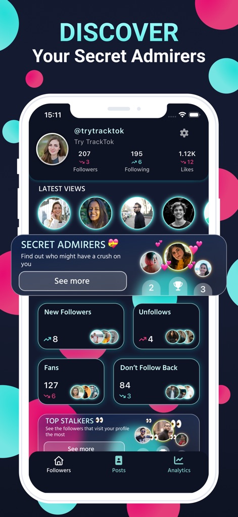TrackTok: Tik Follower & Likes - Die App ermöglicht es Nutzern, potenzielle "Secret Admirers" zu identifizieren, was durch die aufpoppende Benachrichtigung und die detaillierten Profilbilder der Bewunderer hervorgehoben wird.