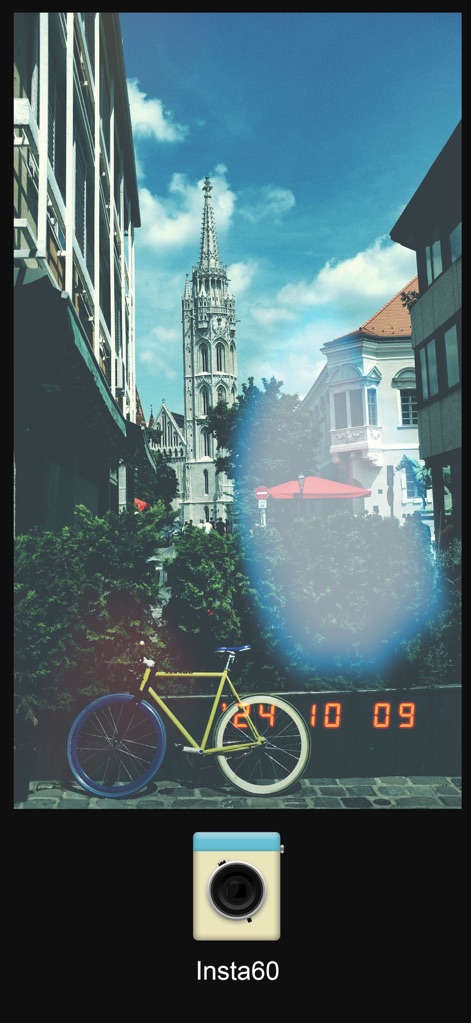 Kamon - Vintage Film Camera - Incorporate dynamic lens flares and an embedded date stamp, creating evocative and spontaneous visual narratives.