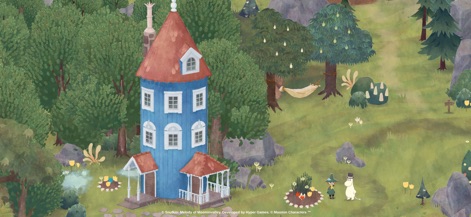 Snufkin Melody of Moominvalley - A clássica casa azul do Vale dos Moomins se destaca entre a densa folhagem verde e um grupo de personagens aconchegado junto a uma fogueira.