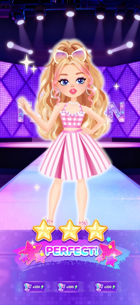 Aha Makeover-Beauty Salon Game - Der Screenshot zeigt einen erfolgreichen Abschluss auf dem Laufsteg mit der Bewertung "PERFECT!" und dem Erhalt von Sternen und Belohnungen für die kreative Leistung.