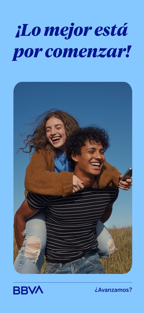 BBVA Perú | Banca Móvil - 楽しそうに笑う二人の若者がスマートフォンを手にしている様子と、「BBVA」のロゴおよび「¿Avanzamos?」の問いかけが、本アプリが提供する明るい未来と可能性を象徴的に表現しています。