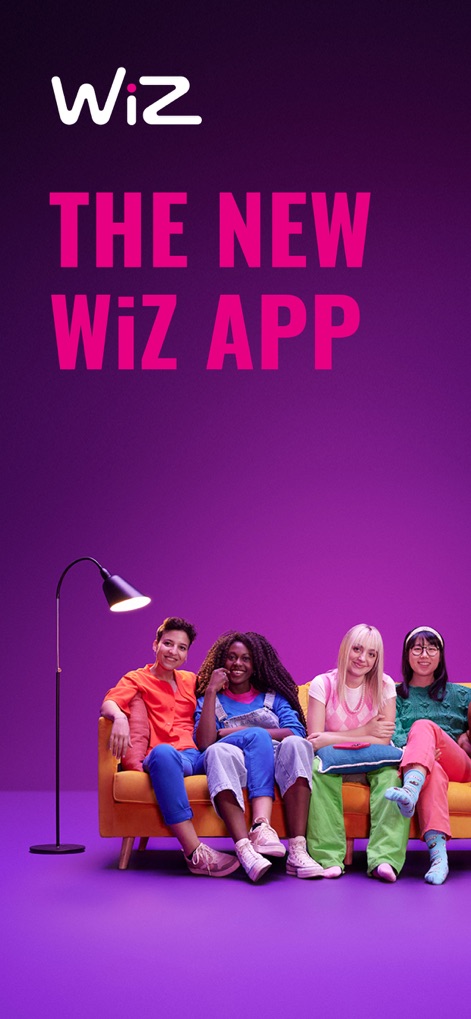 WiZ Connected - La imagen de bienvenida presenta la renovada interfaz de la aplicación, destacando el mensaje principal 'THE NEW WiZ APP' y un grupo diverso de usuarios disfrutando de la comodidad del hogar.