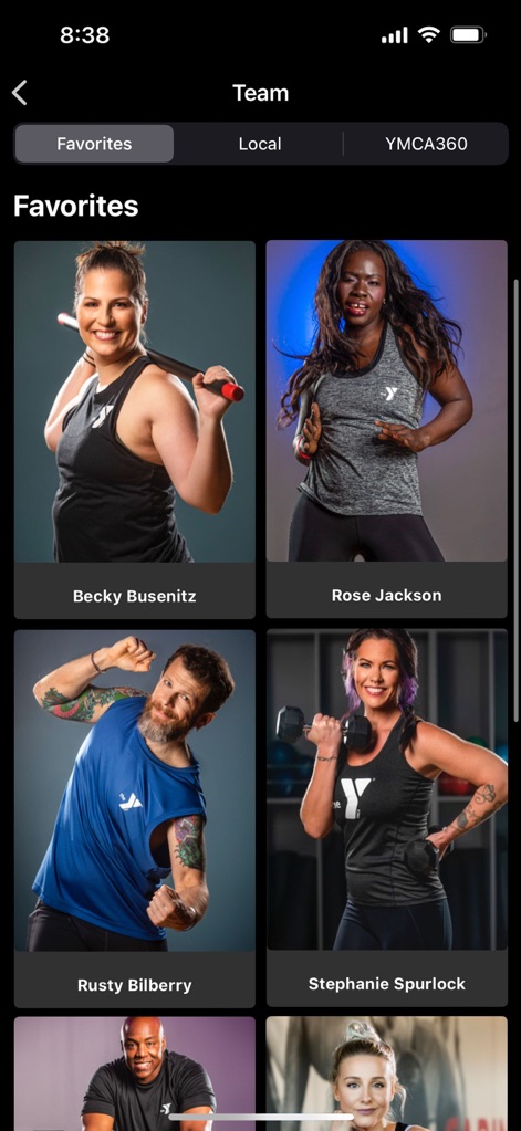 YMCA360 - Cet outil permet de retrouver et de 'favoriser' vos coachs comme 'Becky Busenitz' et 'Rusty Bilberry', créant une équipe personnalisée pour votre parcours.