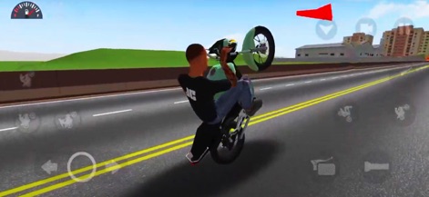 Openworld Moto Bike Stunt Game - La aplicación muestra al piloto ejecutando un impresionante caballito, destacando los controles de juego superpuestos y el entorno de carretera abierta con edificios en la distancia, invitando a la exploración.