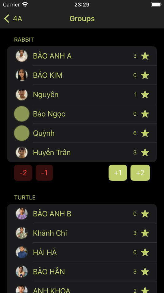 #2. Student Scores (iOS) 由: Quyen Dang