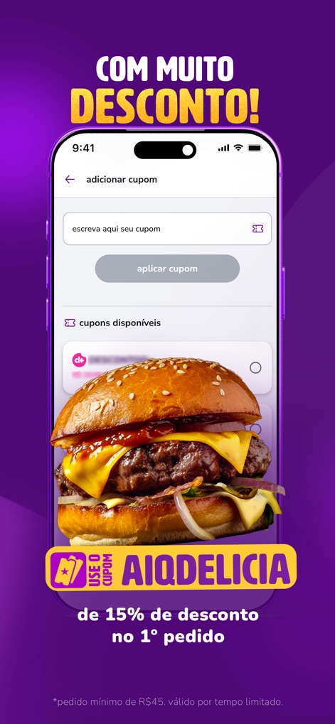 aiqfome: delivery de tudo - Esta imagem ilustra o processo de aplicação de cupons, com um campo dedicado para 'adicionar cupom' e destacando a oferta 'AIQDELICIA de 15% de desconto', incentivando a economia nos pedidos.