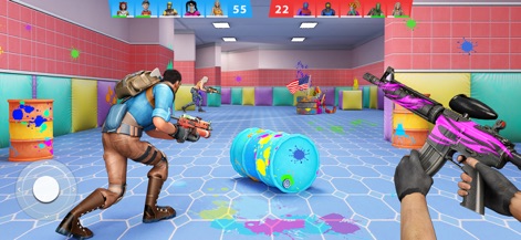 Paintball Shooting Team Strike - L'application propose des environnements variés avec des éléments de couverture stratégiques, permettant aux joueurs d'utiliser une diversité des armes, des pistolets aux fusils d'assaut.