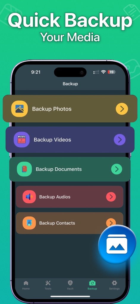 Photo Recovery: Restore Pics - A ferramenta oferece diversas opções de backup como "Backup Photos" e "Backup Videos", garantindo que os usuários possam proteger suas memórias digitais com facilidade.