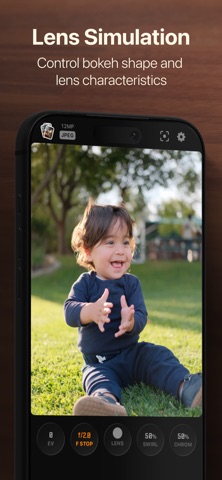 Lustra - Professional Camera screenshot