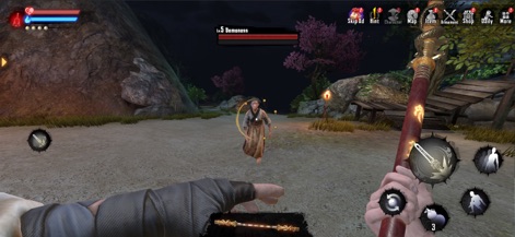 Endless Nightmare 6: Reborn - Les utilisateurs manient des armes variées comme ce bâton orné tout en affrontant des menaces, leur niveau et barre de vie étant clairement affichés par l'interface des ennemis.