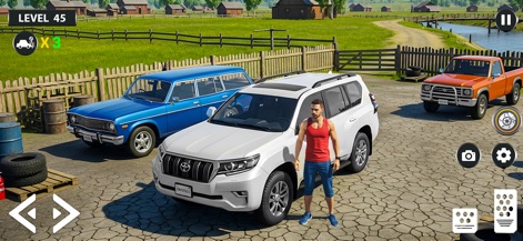 Offroad Prado Car Driving 2025 - Aquí se ve un moderno SUV blanco junto a un personaje, rodeado de vehículos clásicos en un pintoresco paisaje rural, lo que sugiere una diversidad de coches y escenarios.
