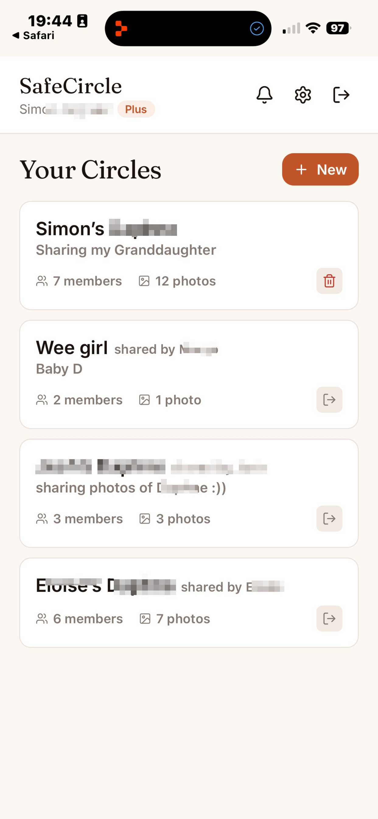 SafeCircle Family Photos screenshot 2