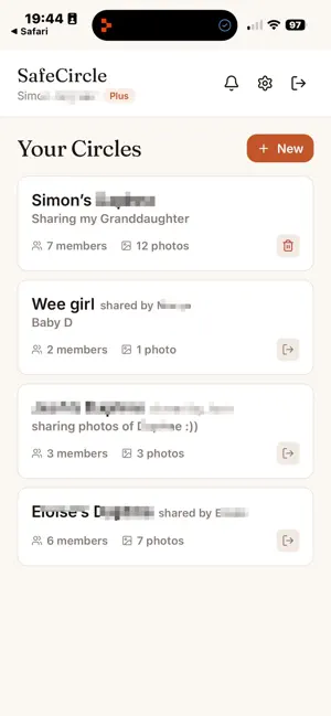 SafeCircle Family Photos screenshot 2