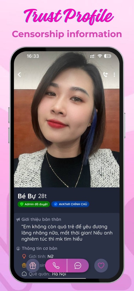 Falo: Dating Video Chat - La aplicación proporciona perfiles detallados donde se destaca la verificación "Admin do duyệt" para asegurar la autenticidad y los usuarios pueden ver la "información personal" para conocer mejor a las personas.