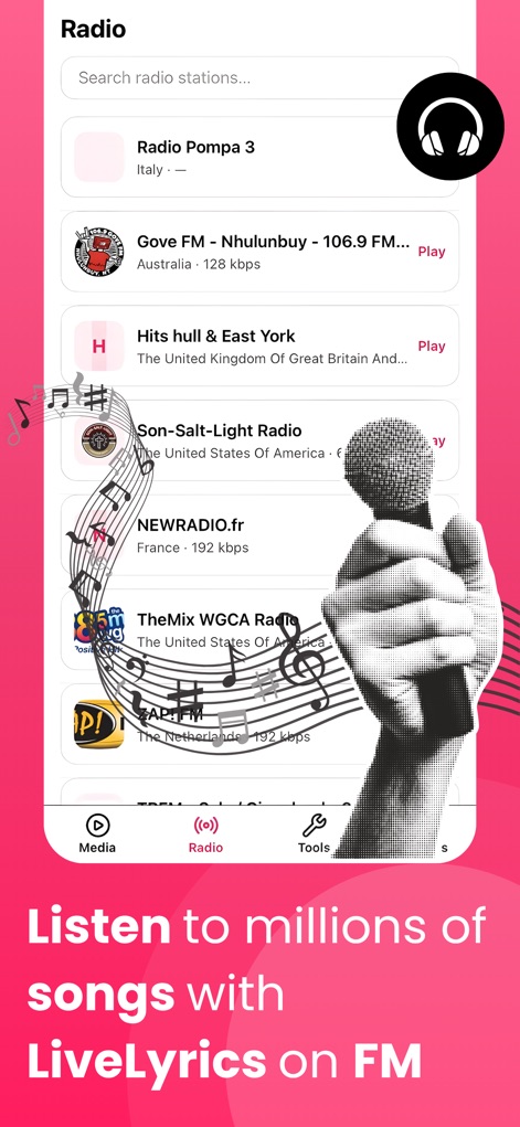 Tubidy Video Music : FM player - Gli utenti possono accedere a un'ampia selezione di stazioni radio, utilizzando la 'barra di ricerca' per trovare canali e sfogliando l'elenco di 'stazioni radio globali' disponibili.