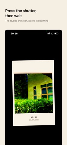 Instant Camera」 iPhone screenshot