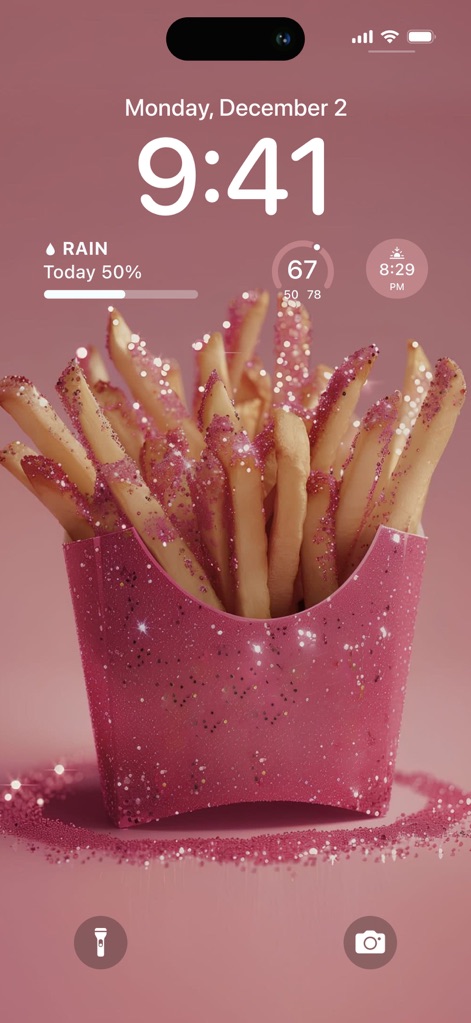 Cool Aesthetic Wallpapers 4K - La aplicación permite a los usuarios personalizar sus dispositivos con fondos de pantalla vibrantes, como estas papas fritas con brillo y una estética rosa dominante.