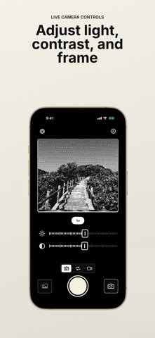 Mini Camera: Mono Pixel Cam Screenshot 2 of 5