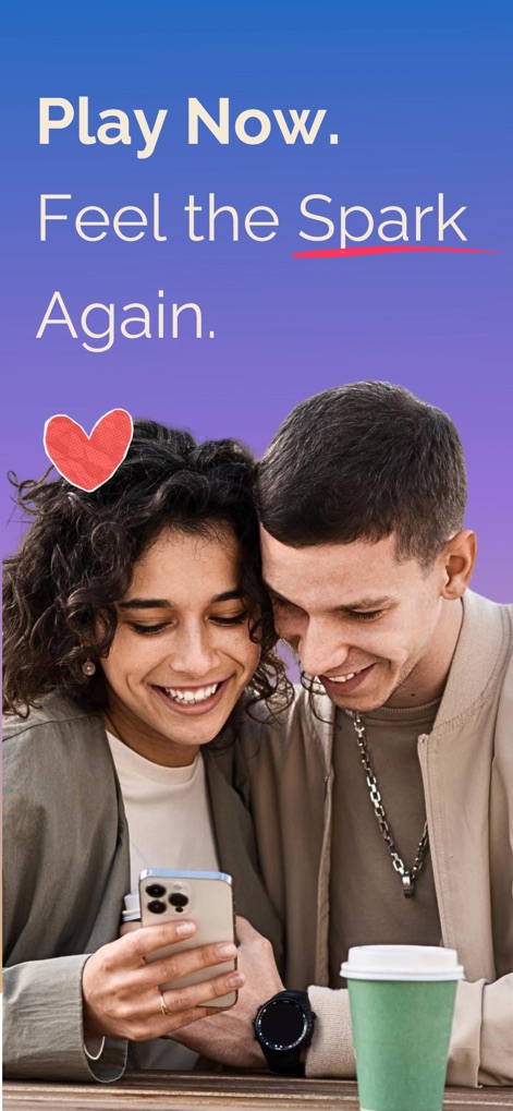 Lovify: Couple Questions Games - O aplicativo convida os casais a jogar imediatamente para reacender a paixão, com a imagem de um casal sorrindo enquanto usa o celular e o emoji de coração simbolizando o amor renovado.