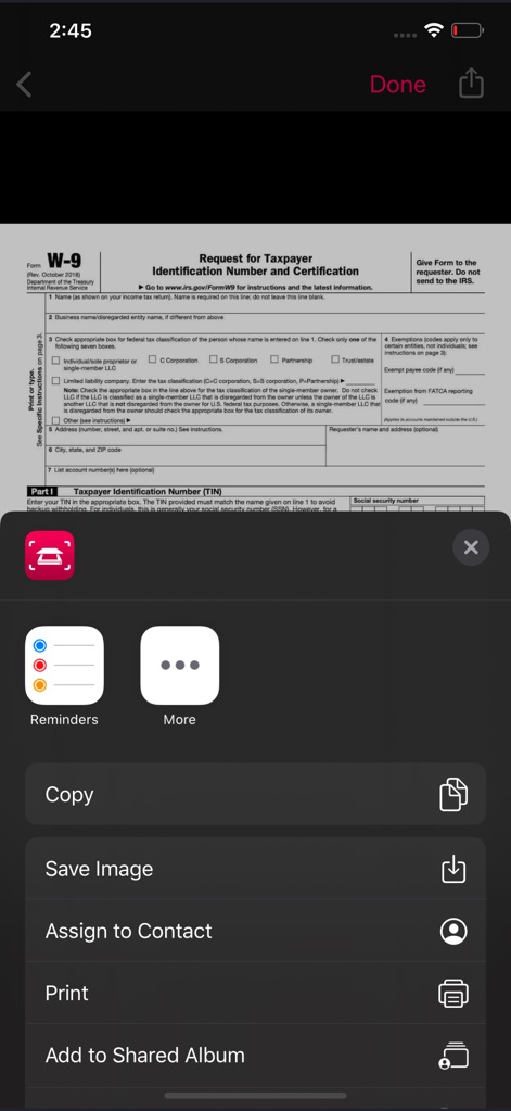 PDF Scanner Pro ⊟ - Esta ferramenta oferece um menu de ações rápidas com opções como "Imprimir" e "Salvar Imagem", facilitando a interação e o compartilhamento dos documentos digitalizados.