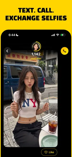 Hailee: AI Girl Stories screenshot 1