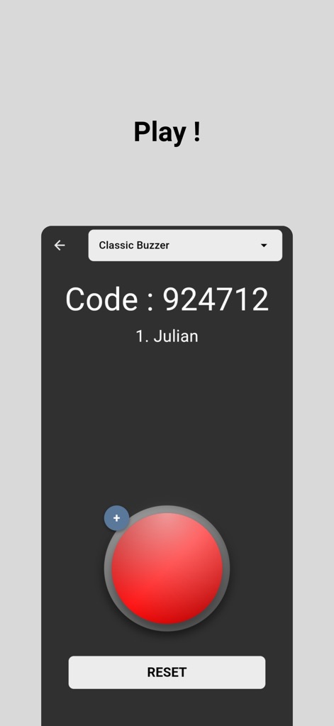 Buzzer connect - Le cœur du jeu se révèle avec le 'Grand bouton de buzzer' réactif et l'affichage clair du 'Nom du joueur' qui a buzzé en premier.